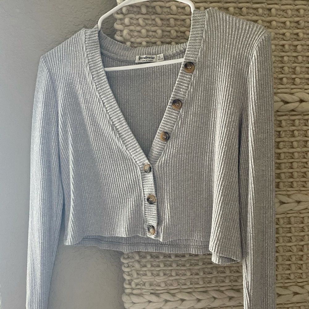 long sleeve cropped cardigan Stradivarius